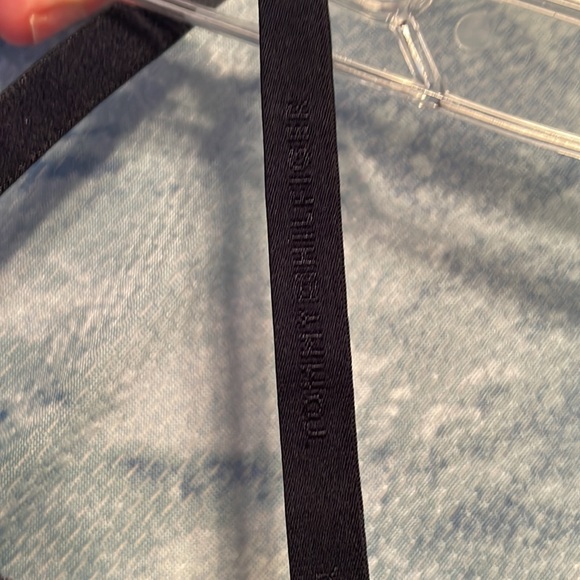 Tommy Hilfiger micro push-up front closure bra with keyhole detail in back 36C - Picture 5 of 6